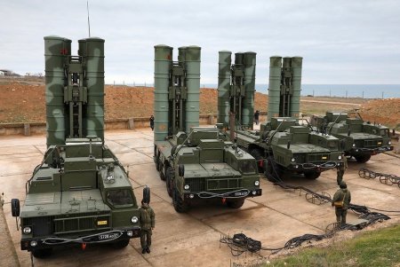 Rusiya Hindistana "S-400" HHM sistemlərinin tədarükünə başlayıb